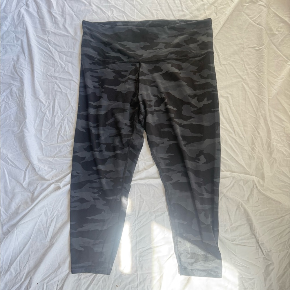 Athleta elation Camo 7/8 leggings
